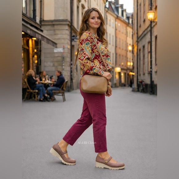 Vionic Alma Leather Mary Jane Wedge Shoes Taupe Wide W12 EU43 New With Box - Picture 3 of 12